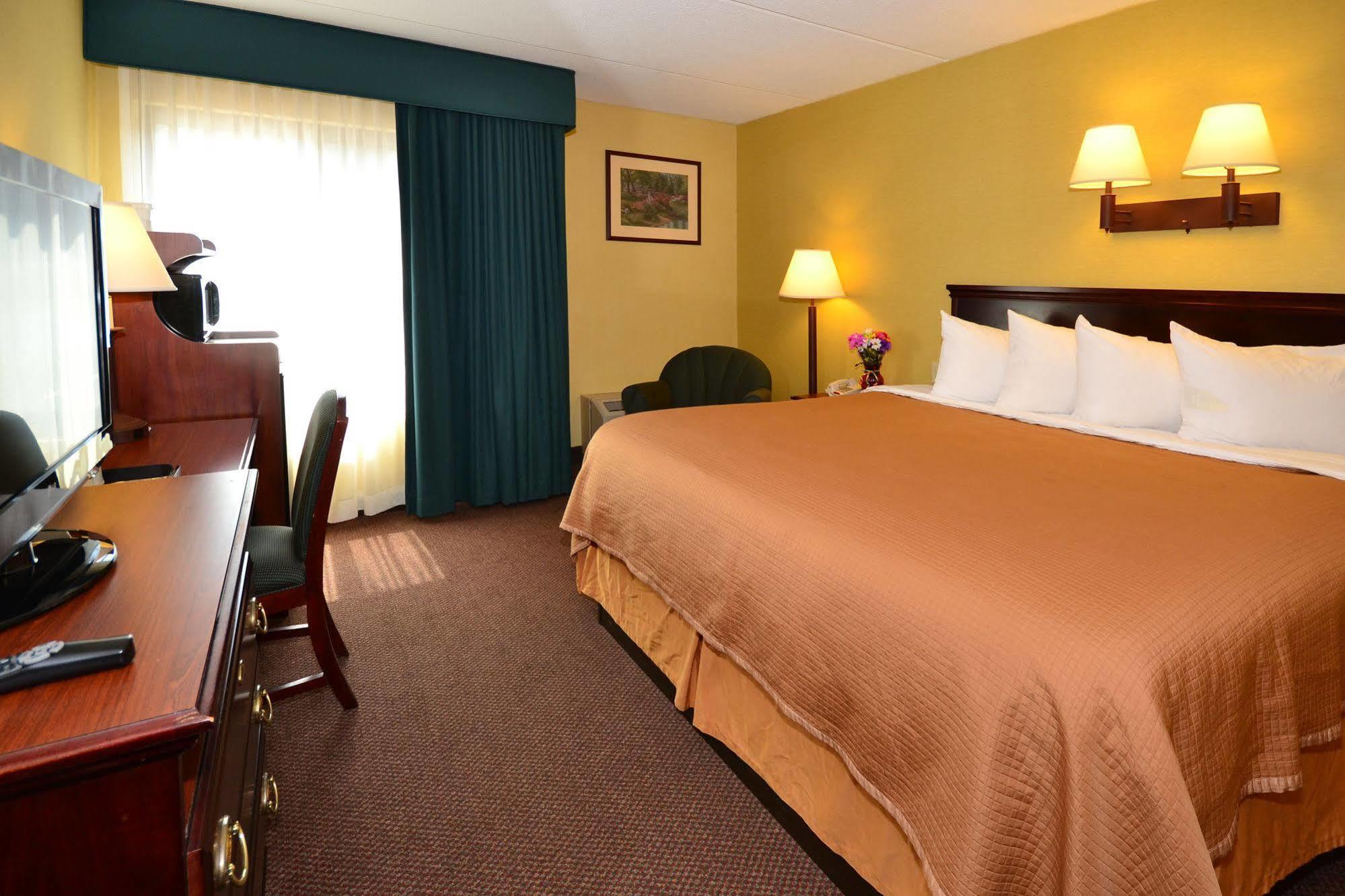 Howard Johnson By Wyndham Saugerties Buitenkant foto